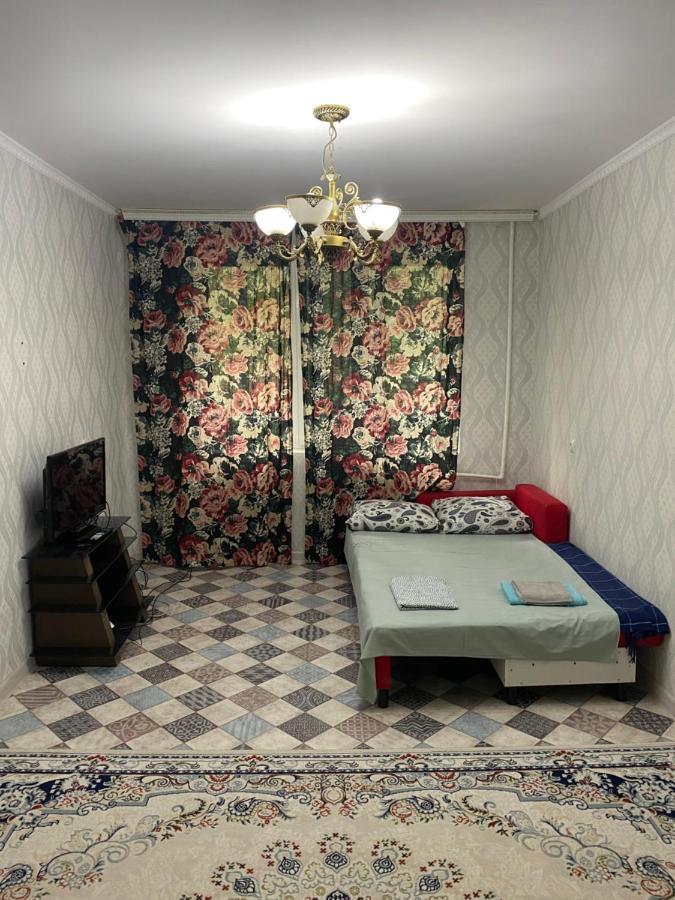 Уютная квартира напротив Меги Актобе Экстерьер фото
